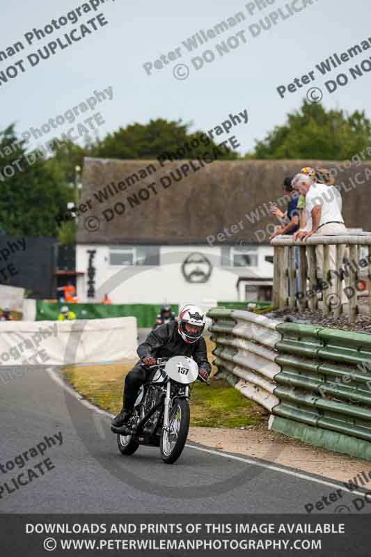 Vintage motorcycle club;eventdigitalimages;mallory park;mallory park trackday photographs;no limits trackdays;peter wileman photography;trackday digital images;trackday photos;vmcc festival 1000 bikes photographs